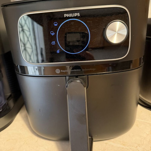 Philips Airfryer HD9876/90 like new
