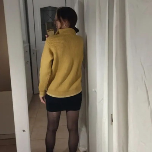 Vintage turtleneck sweater like new, mustard with white stripe