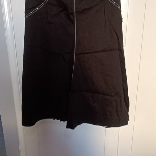 Long skirt below the knee with metallic details, like new, brown, size L