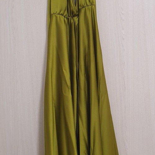 Multifunctional satin dress one size like new