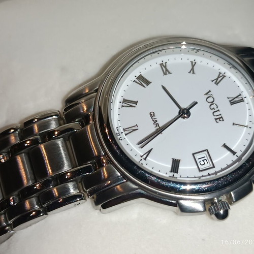 Vogue watch like new