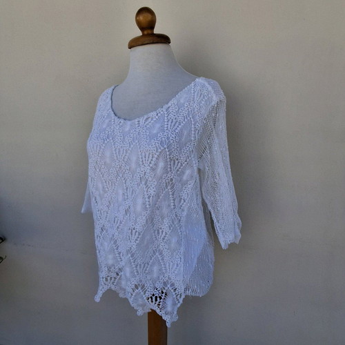 Sheer white blouse size L like new