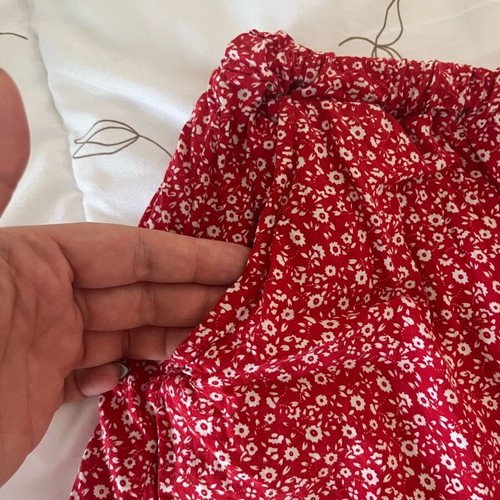 Shorts like new, red with beige lace