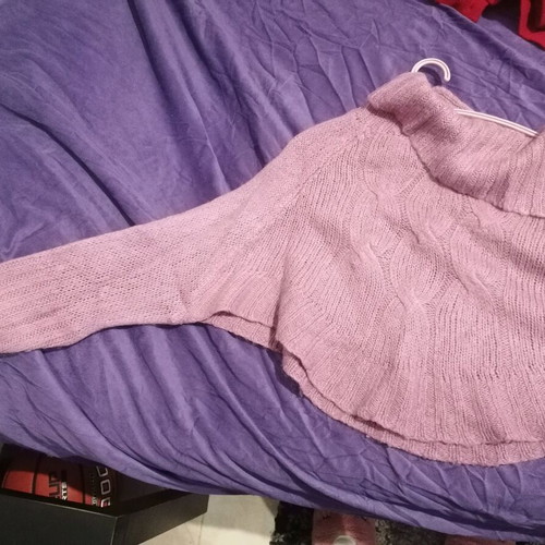 Knitted sweater batwing style like new, pink
