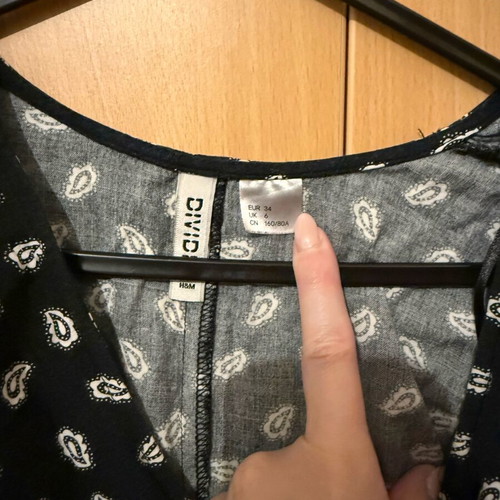 H&M Black Wrap Top With Paisley Pattern S Size Like New