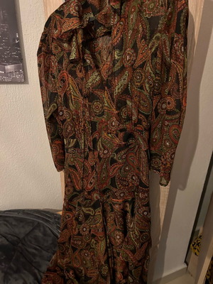 Sfera dress like new with unique multicolor pattern