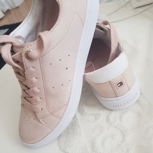 Tommy Hilfiger women's sports shoes like new, size 36, pink