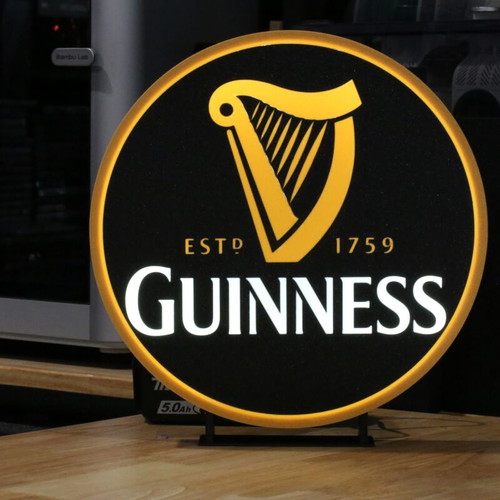 Guinness lamp like new, 24 cm diameter, USB with switch