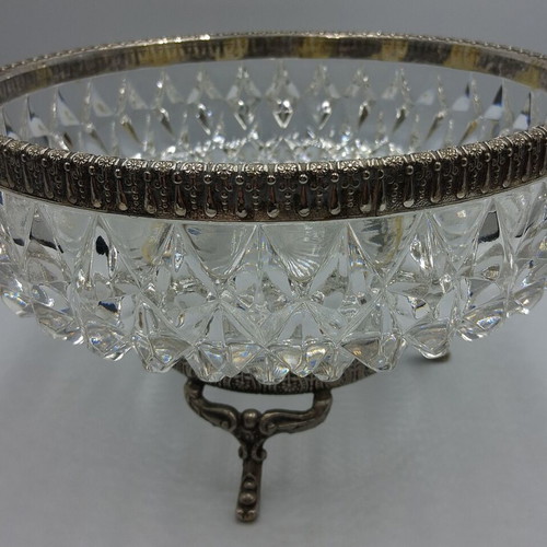 Vintage glass bowl with metal base, like new decorative fruit centerpiece