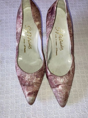 Petridis Vintage Pumps Size 35 Used, Gold and Pink Fabric