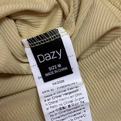 Dazy-Shein yellow sleeveless women's top new, size M