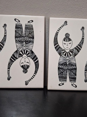 Ceramic coaster set like new, 2 pieces, large size