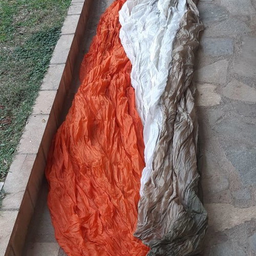 Parachute used 14 meters perimeter and unused helmet
