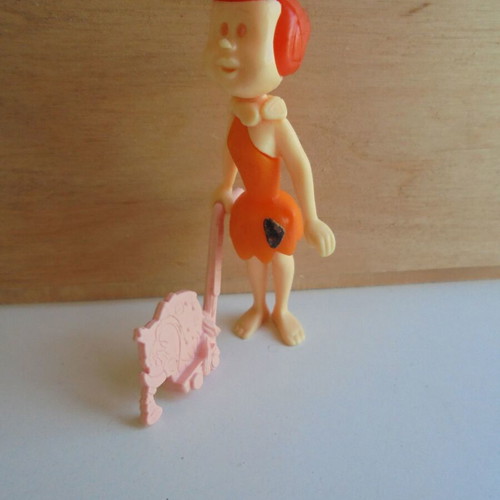 Flintstones Kinder collectible figures 6 pcs like new with extra items