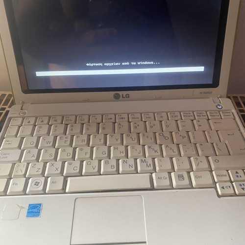 Netbook LG X120 used, battery not working, Windows issues