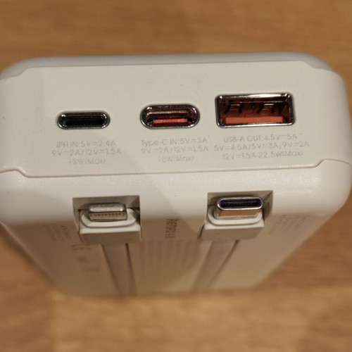 Remax PowerBank 10000mAh like new with wireless magnetic and fast charging