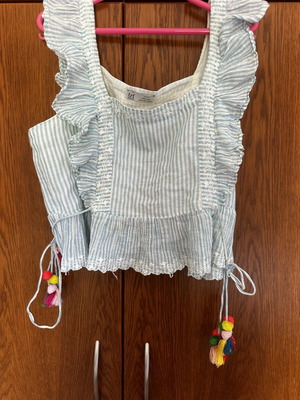 Zara top like new with decorative tassels, size L, white and blue