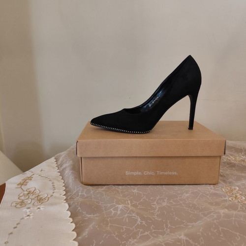 Migato suede black pumps like new, size 41, 10cm heel