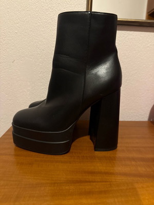 Γυναικείες μπότες black 40 size