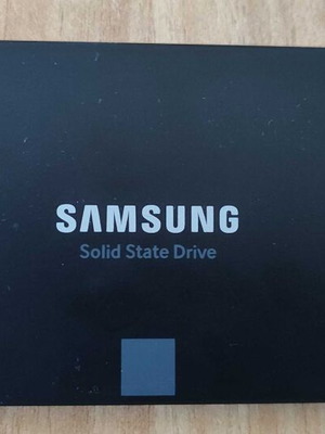 Samsung 870 EVO 1 TB SSD like new, light use