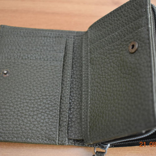 Leather wallets set of 4 with compartments and zipper