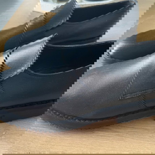 Μαύρα δερμάτινα γυναικεία παπούτσια αφόρετα, νούμερο 39