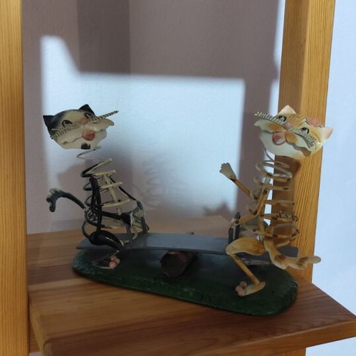 Metal decorative item for children's room like new