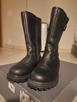 Ecco children's leather boots size 32 like new, black