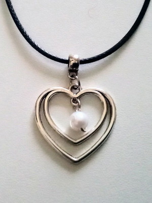 Handmade Valentine's necklace new, silver with heart and pearl