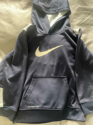 Nike sweatshirt used for 7 years old, blue, warm