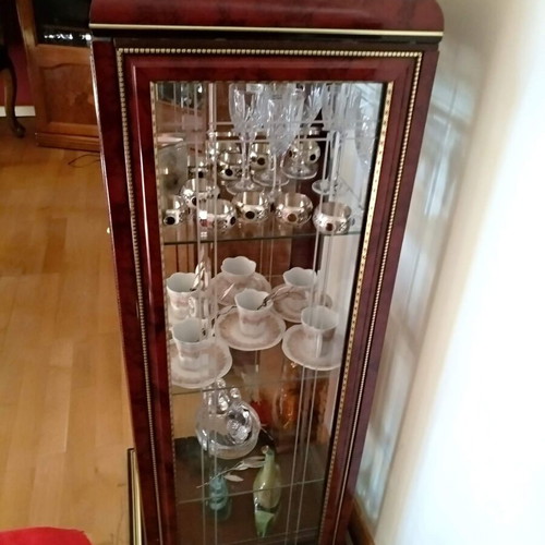 Showcase made of rosewood, like new, 100x70x30 cm