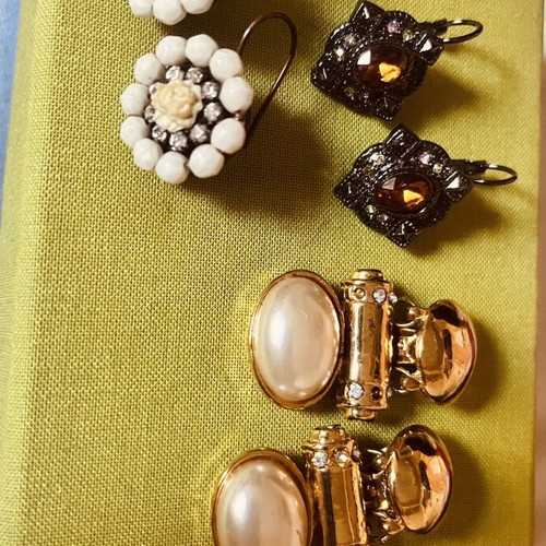 Vintage earrings set of 3 like new, one pair with clip and pearls
