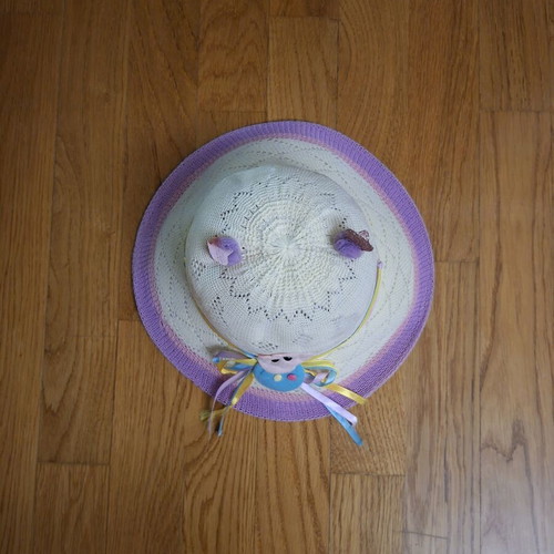 Knitted girl hat used, white and purple, size S