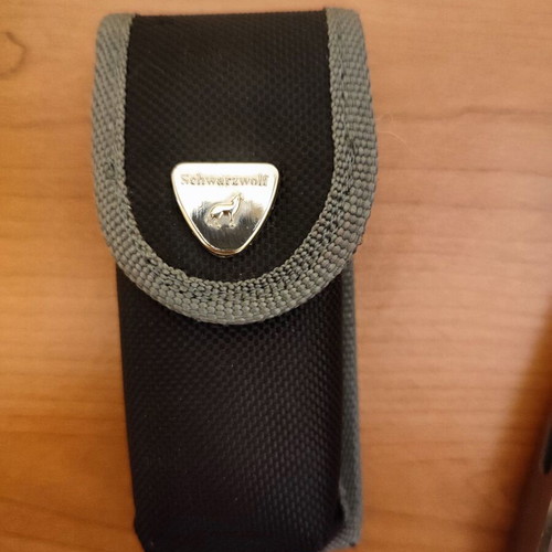 Schwarzwolf multitool with case new
