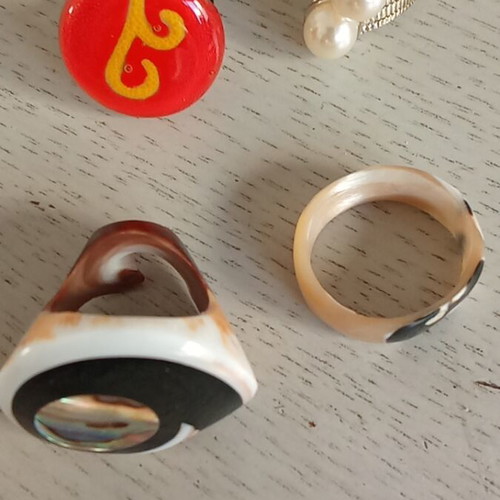 Impressive rings like new, set of 4 pieces