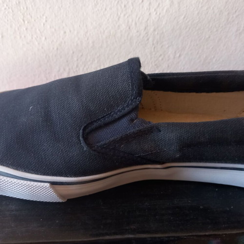 B&S Canvas Shoes size 40 new, black