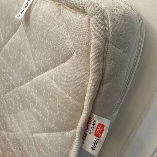 Woodies Hampton baby crib 70x140 with Bebestrom latex mattress