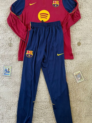 Nike Barcelona μακρυμάνικο προπονητικό σετ με μπλούζα 1/4 zip και παντελόνι, μέγεθος L