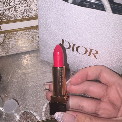 Yes Saint Laurent lipstick new in shades P3 and P4