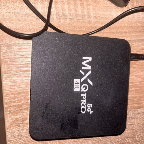Tv box like new, fully functional with HDMI and WiFi