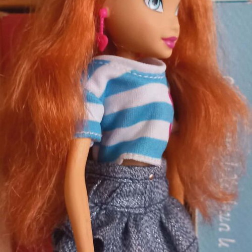 Winx Club School Girl Bloom doll used, Mattel Season 2