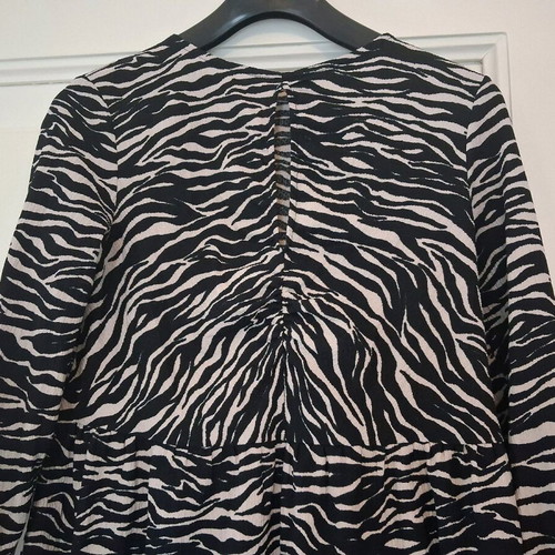 Bershka animal print dress medium used, black and beige