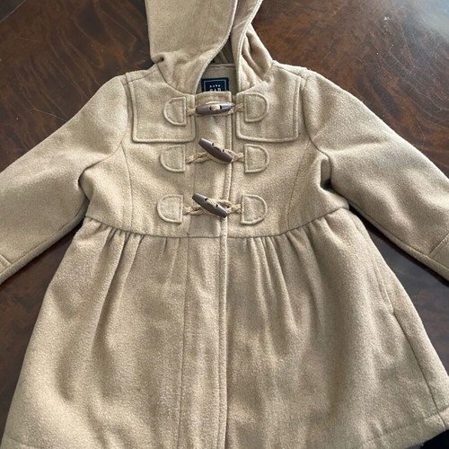 Baby Gap girls coat like new, size 2 years