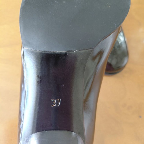 Danos black leather pumps size 37 like new