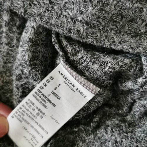 American Eagle knitted shirt small gray like new