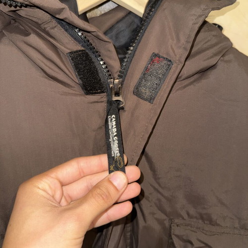 Vintage Canada Goose Down Parka 4565MR, brown with coyote fur hood