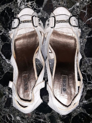 Branded sandal used, size 40, white