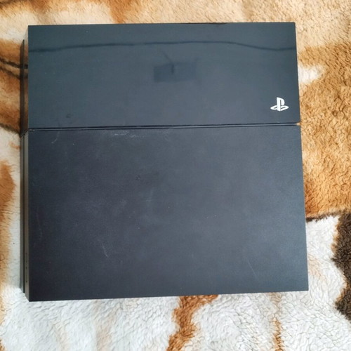PlayStation 3 slim and PlayStation 4 consoles for repair or parts used