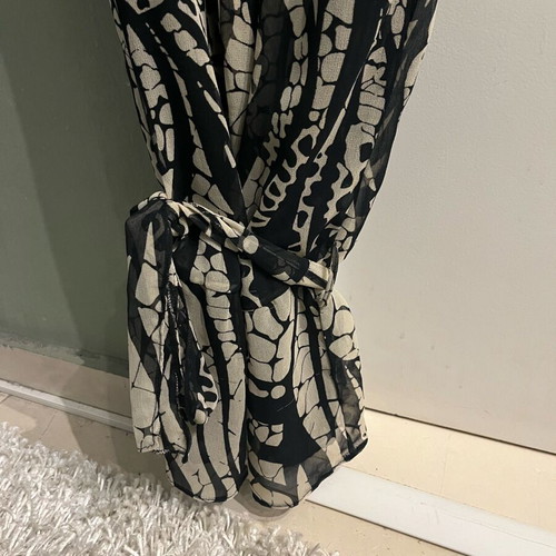 Fullah Sugah women's shirt used, black-beige with wooden beads