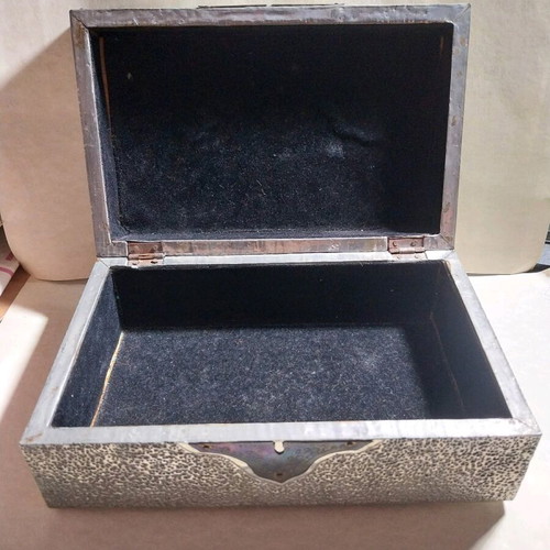 Ornate box like new with alpaca lining and bronze decoration